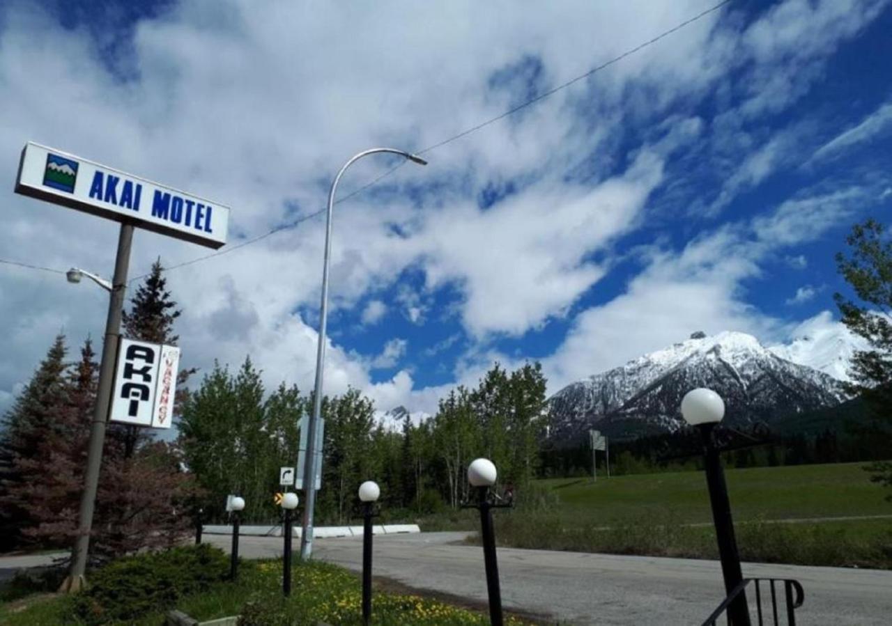 Akai Motel Canmore Extérieur photo